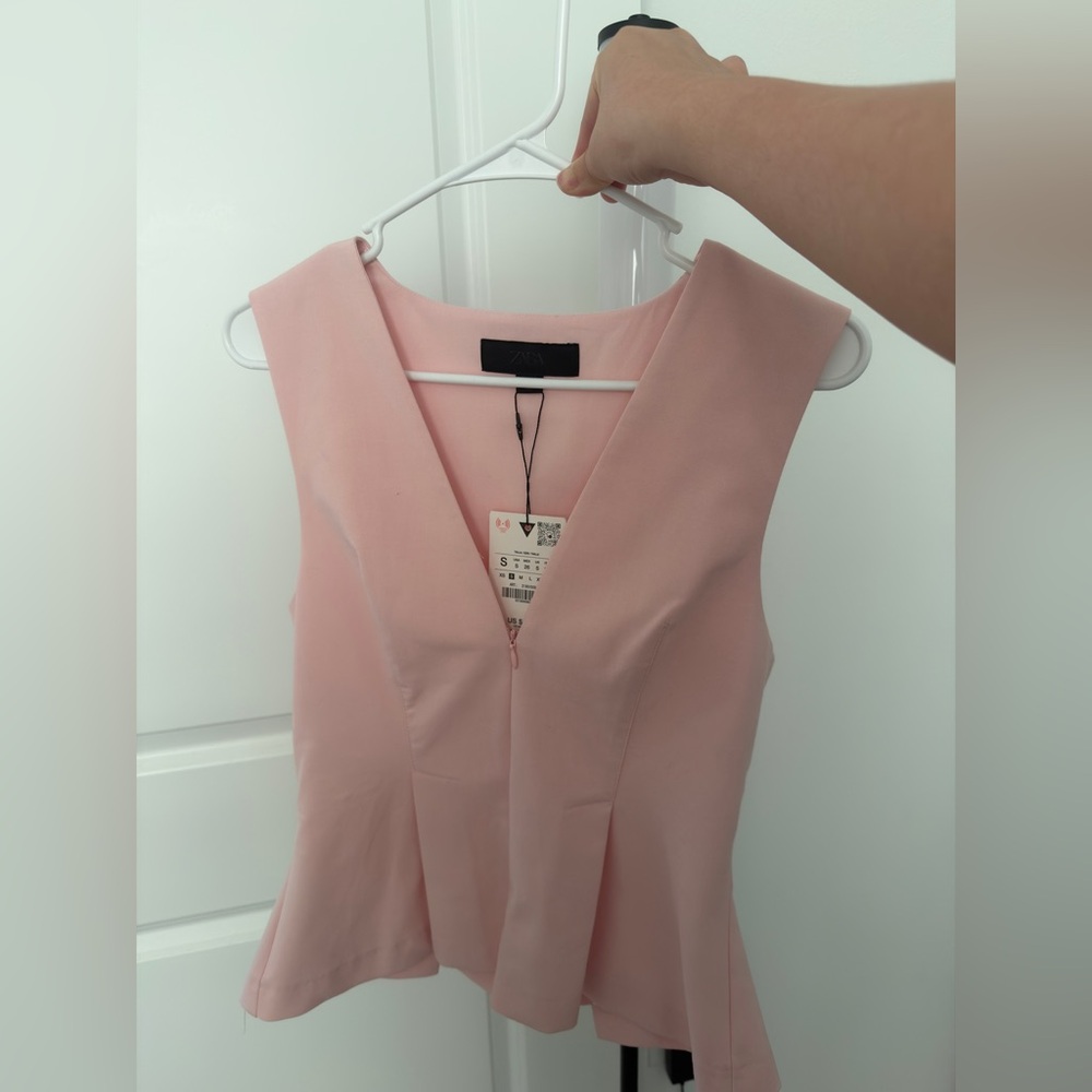 Zara Pink V-Neck Sleeveless - Picture 2 of 2